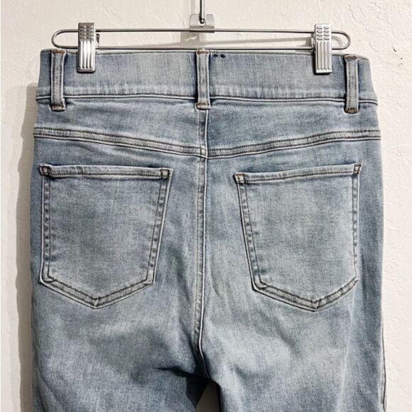 Spanx Women’s Stretch Skinny Light Wash Pull On Denim Jeans Size Small Night Out - Picture 5 of 6